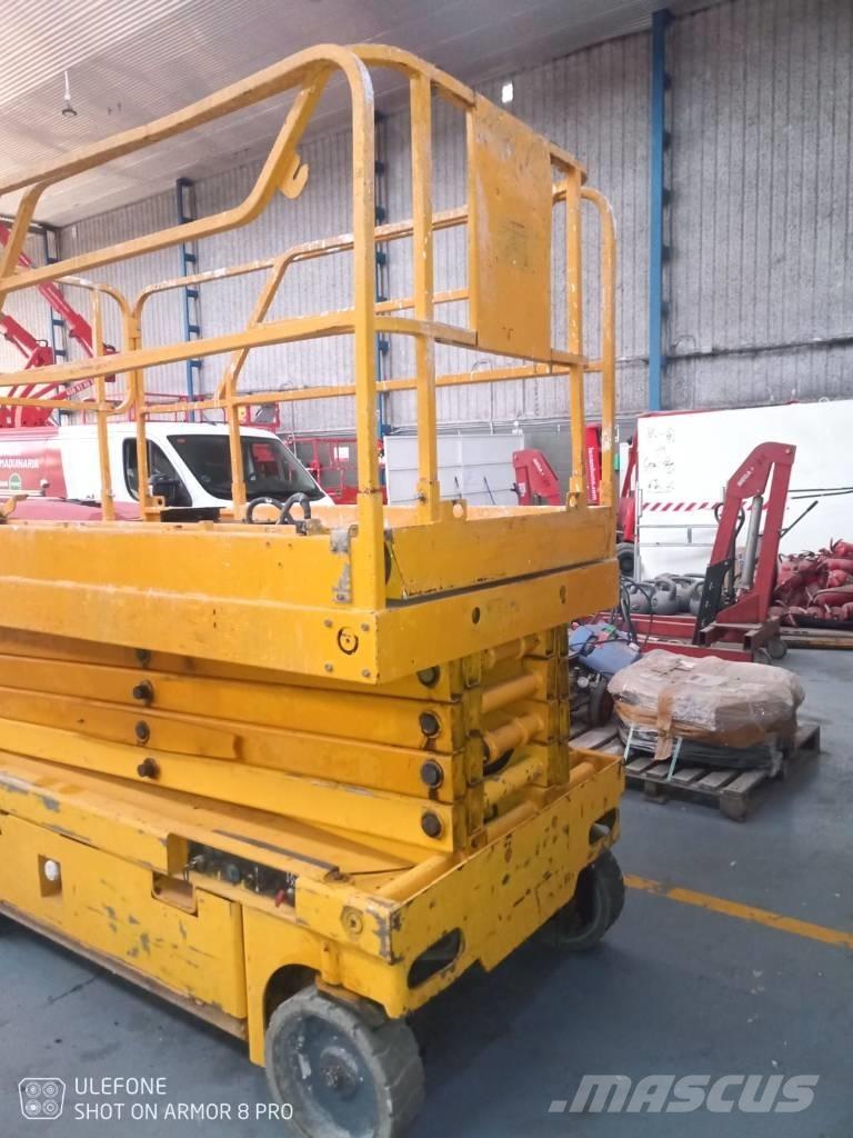 Haulotte Compact 12 Ανυψωτήρες ψαλιδωτής άρθρωσης