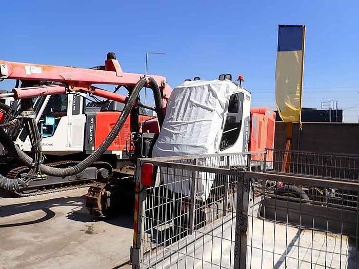 Sandvik DX800 Εξοπλισμός επιφανειακών γεωτρήσεων