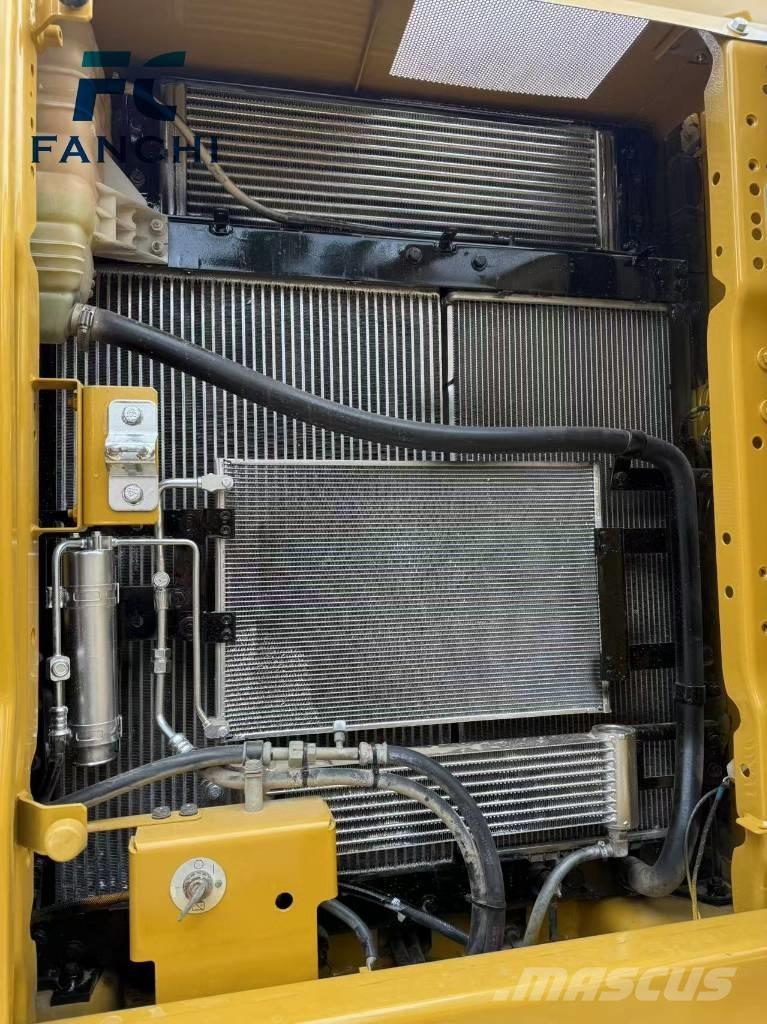 CAT 320 Εκσκαφείς με ερπύστριες
