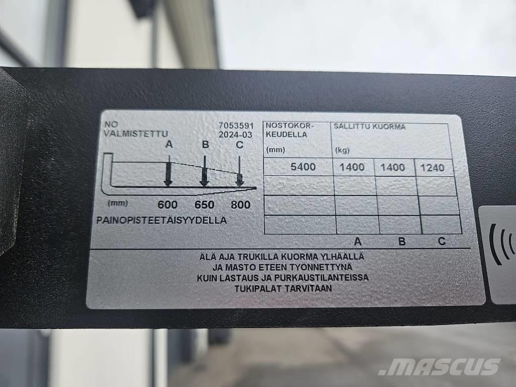 Toyota RRE 140 HE Ανυψωτικά στενών δρόμων