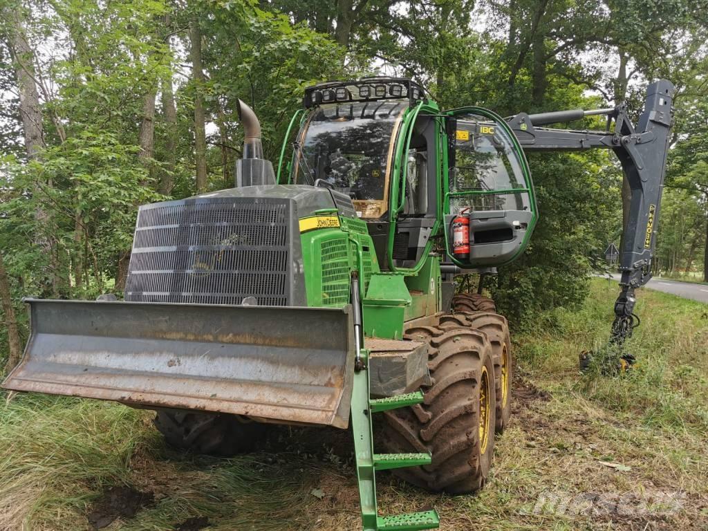 John Deere 1110G Μεταφορείς ξυλείας
