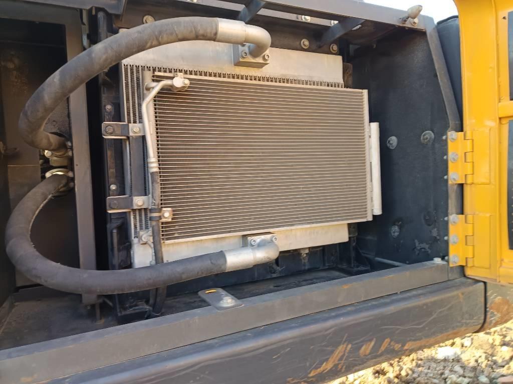Volvo EC 240 Εκσκαφείς με ερπύστριες