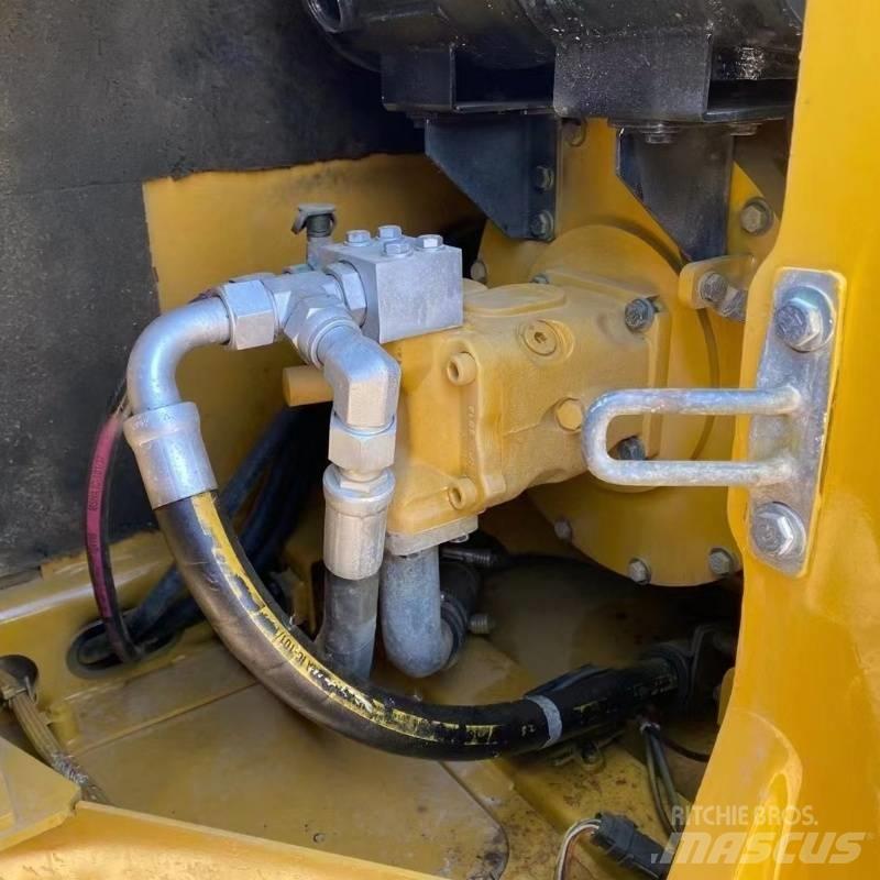 CAT 307 Εκσκαφείς με ερπύστριες