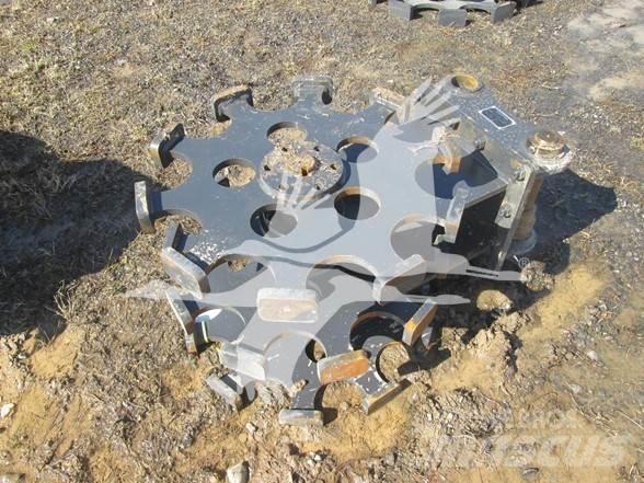  KBKC CW-04 Ελαστικά και ζάντες