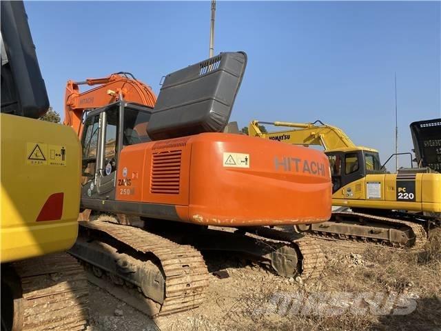 Hitachi ZX250 Εκσκαφείς με ερπύστριες