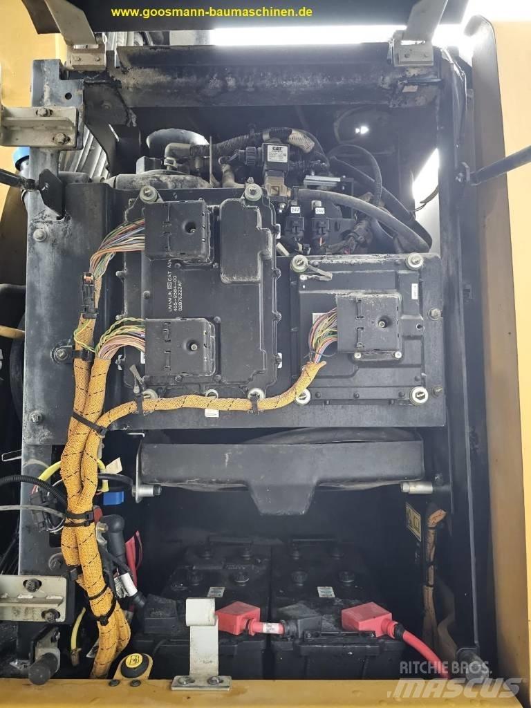 CAT MH 3022 Βιομηχανικά μηχανήματα διαχείρισης αποβλήτων