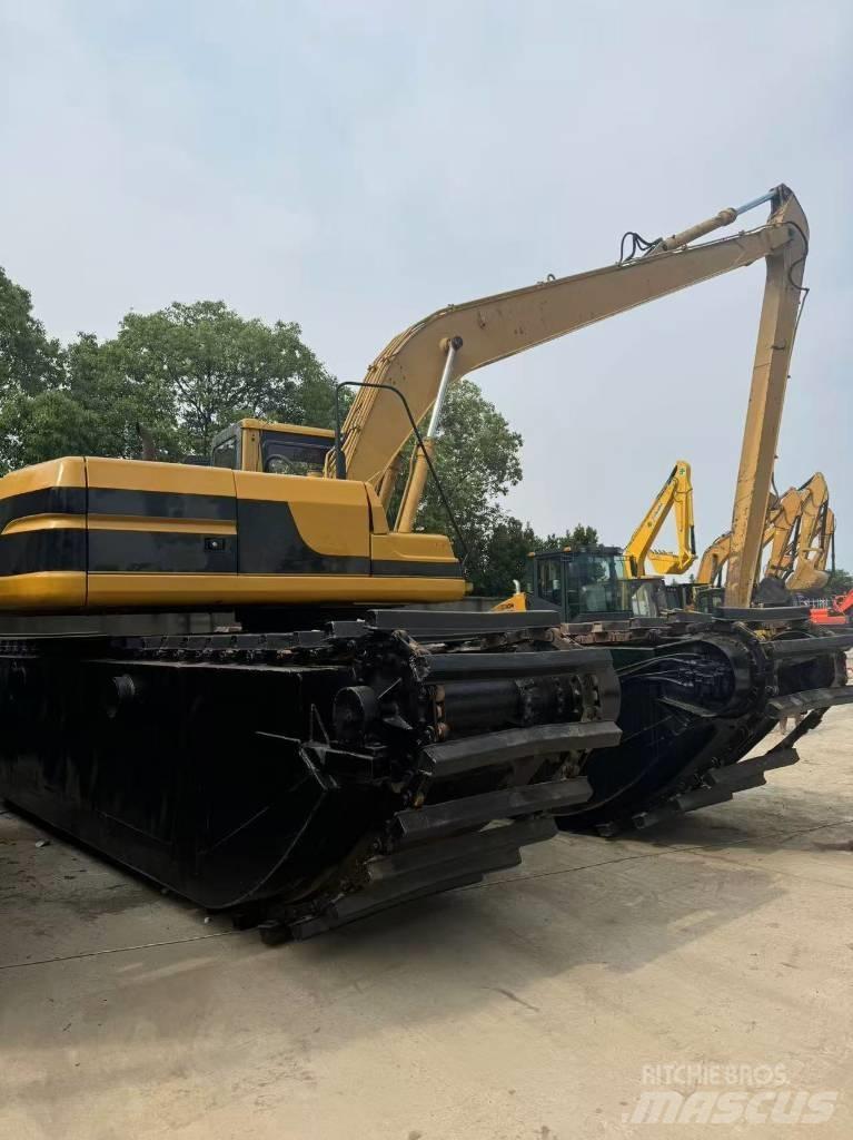 CAT 320B Αμφίβιοι εκσκαφείς