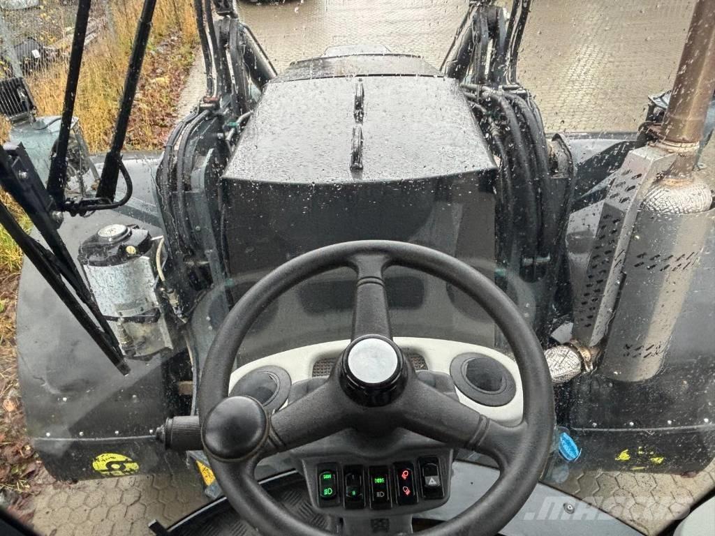 Lännen 8800 K Εκσκαφείς Φορτωτές τύπου JCB