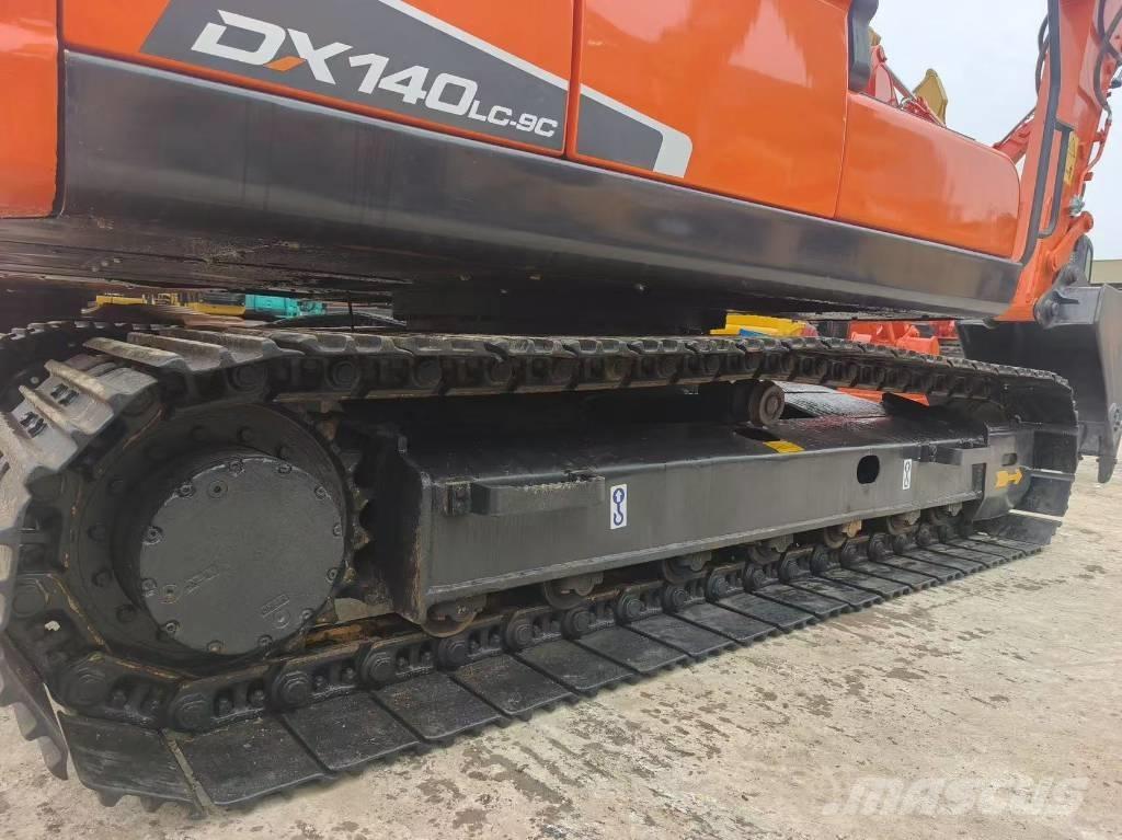 Doosan DX 140 Εκσκαφείς με ερπύστριες
