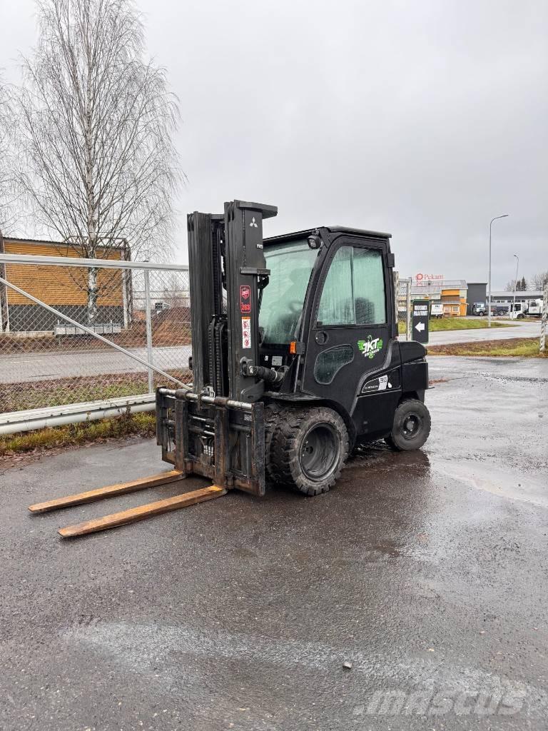 Mitsubishi FD 35 N3 Πετρελαιοκίνητα Κλαρκ