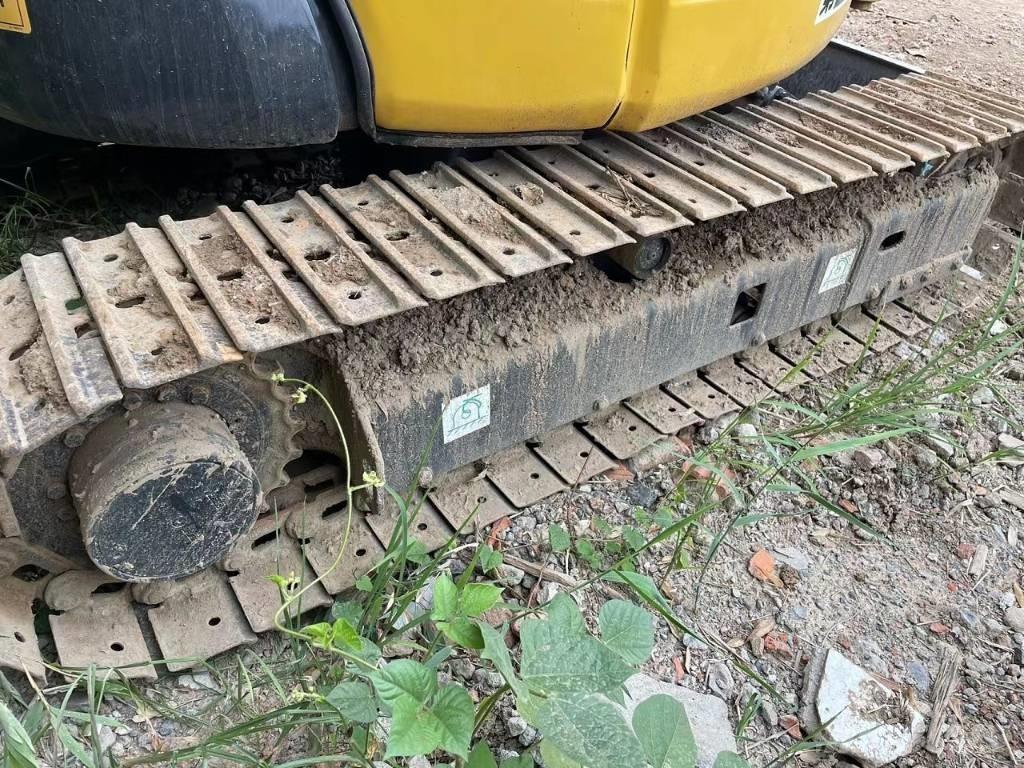 Komatsu PC35 Εκσκαφάκι (διαβολάκι) < 7t