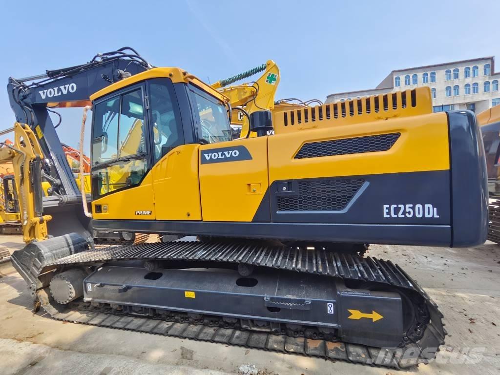 Volvo EC 250 D L Εκσκαφείς με ερπύστριες