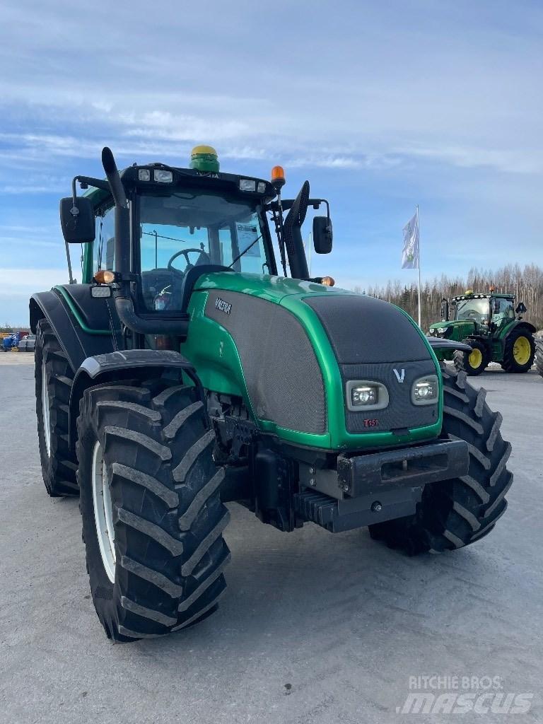 Valtra T151 Τρακτέρ