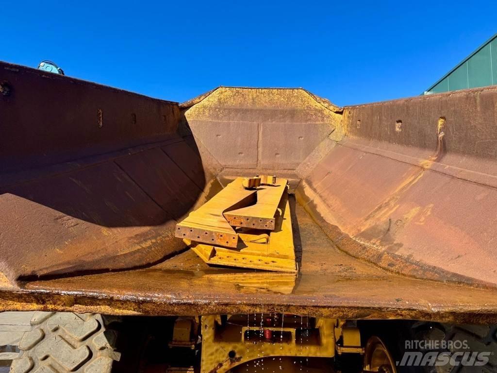 CAT 740 Σπαστό Dump Truck ADT