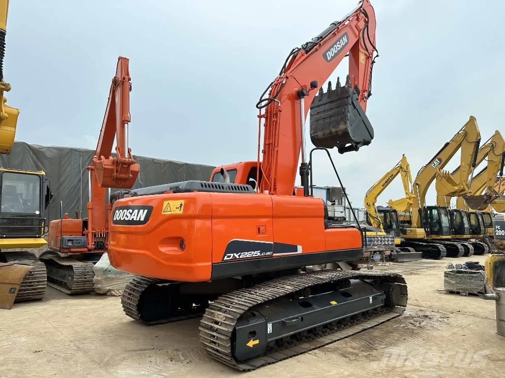 Doosan DX225LC-9C Εκσκαφείς με ερπύστριες