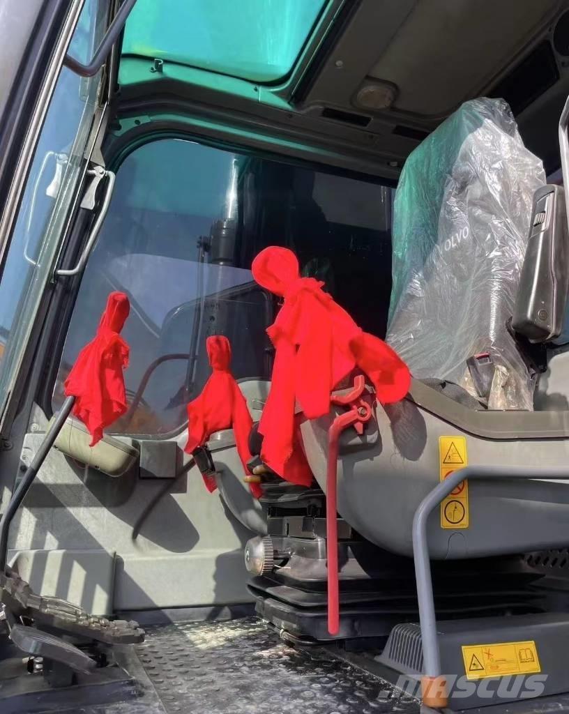 Volvo 240 CLD Εκσκαφείς με ερπύστριες