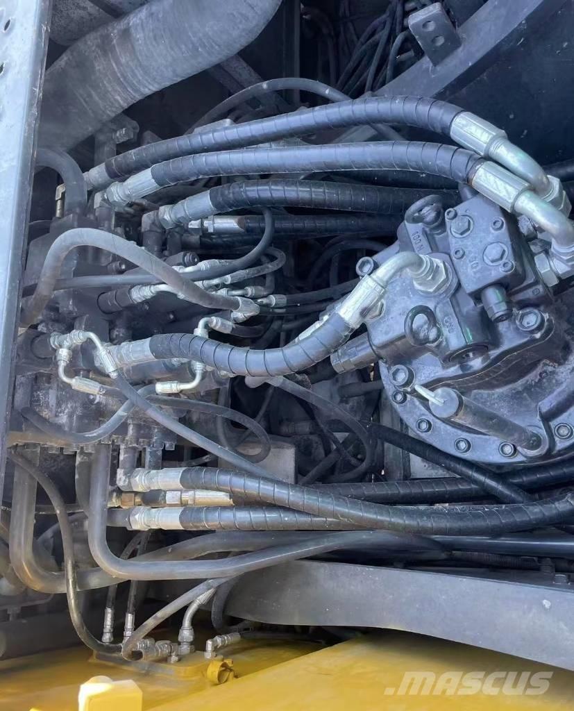 Volvo 240 CLD Εκσκαφείς με ερπύστριες