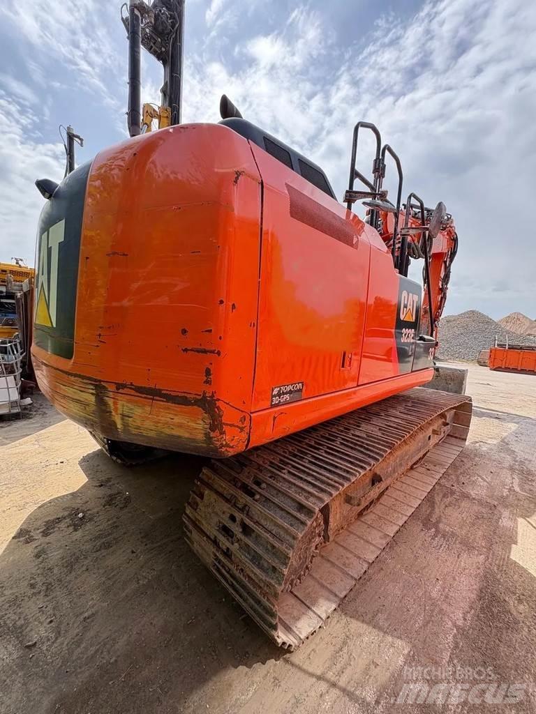 CAT 323E Εκσκαφείς με ερπύστριες