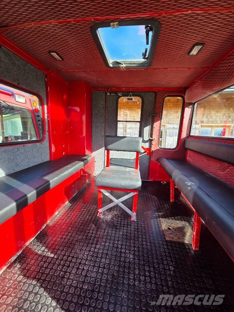  Pistenbully 300 DD Χιονοστρωτήρες