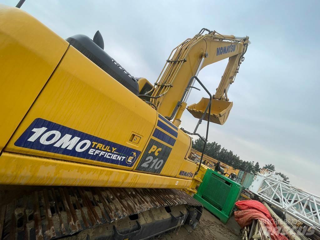 Komatsu PC210-10MO Εκσκαφείς με ερπύστριες