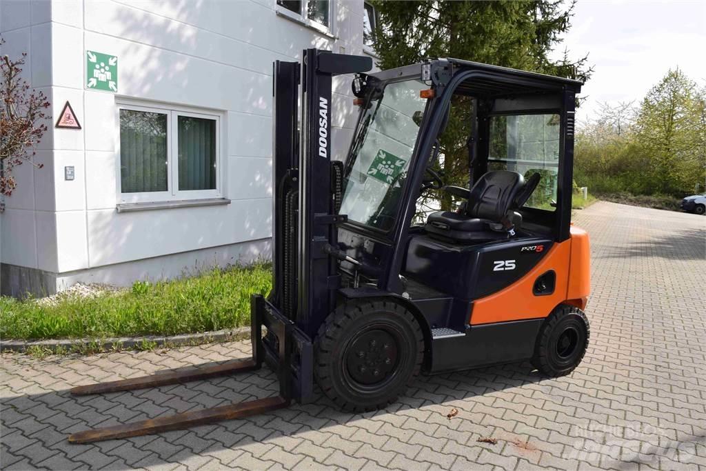 Doosan D 25 S-5 Πετρελαιοκίνητα Κλαρκ
