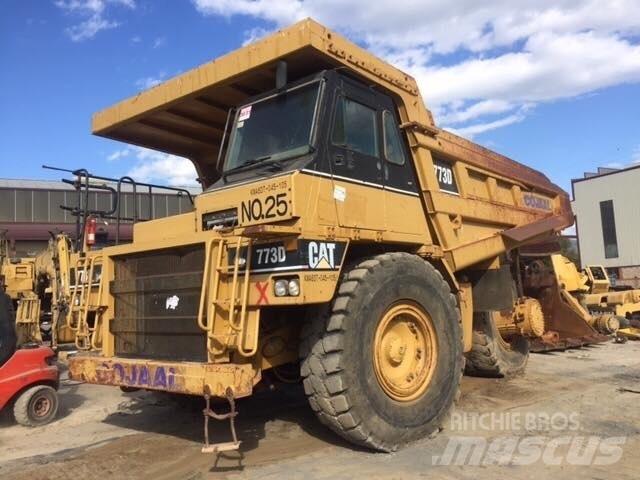 CAT 773D Άκαμπτα Dumper με ανατρεπόμενο κάδο
