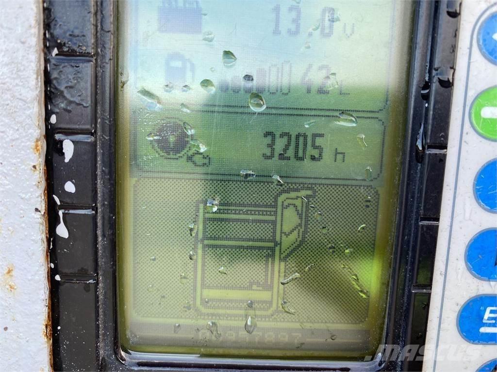 Manitou 260TJ Ανυψωτήρες με αρθρωτό βραχίονα