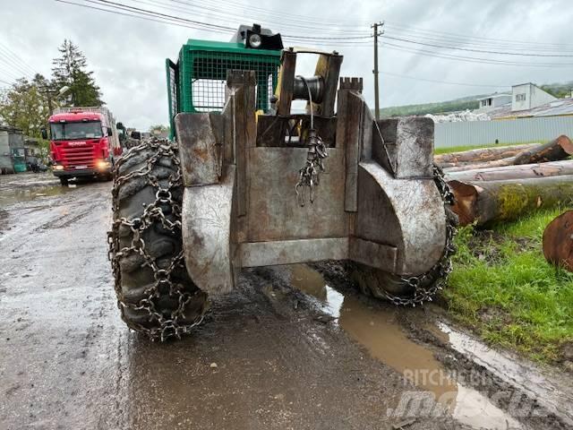Timberjack 240C Μετατοπιστές