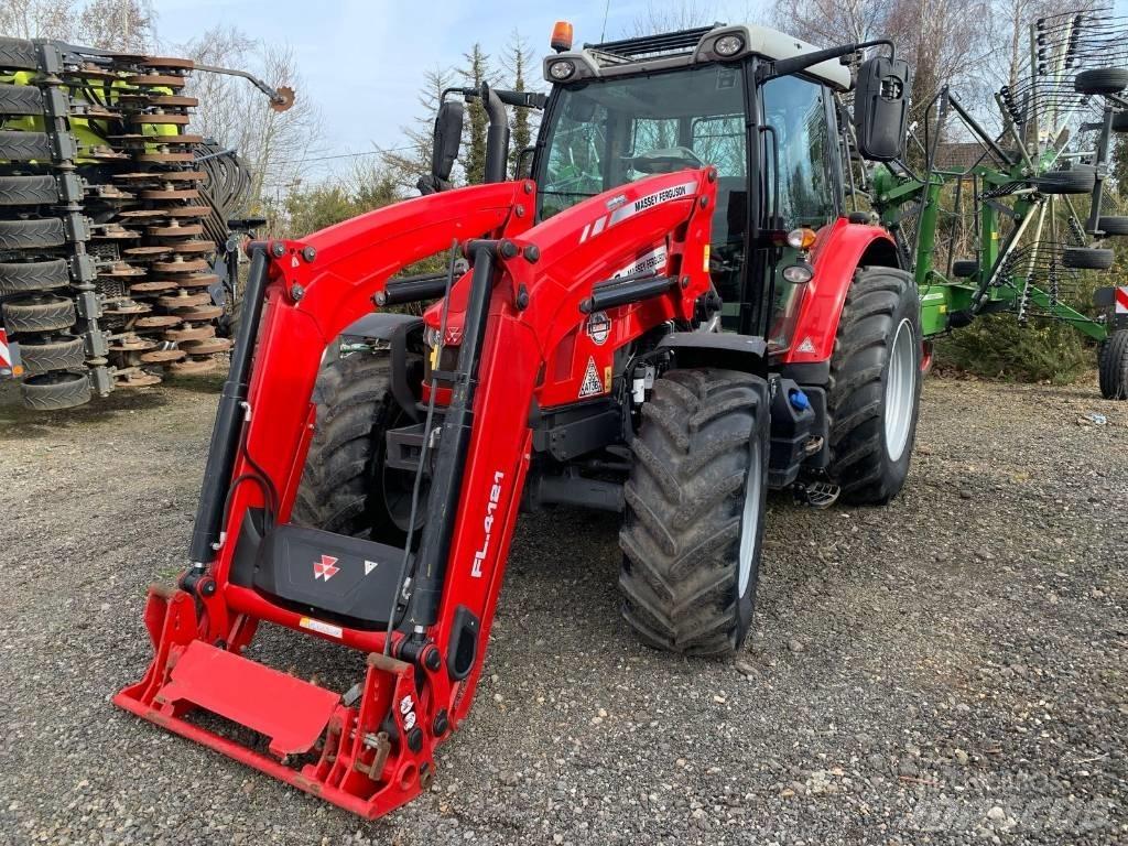 Massey Ferguson 5712 Τρακτέρ