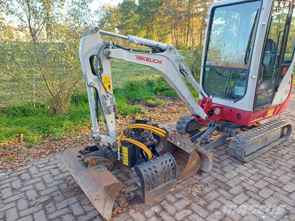 Takeuchi TB 216 Εκσκαφάκι (διαβολάκι) < 7t