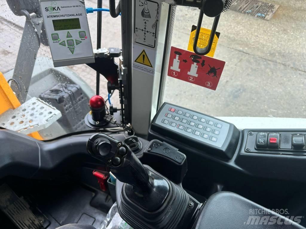Liebherr L546 Φορτωτές με λάστιχα (Τροχοφόροι)