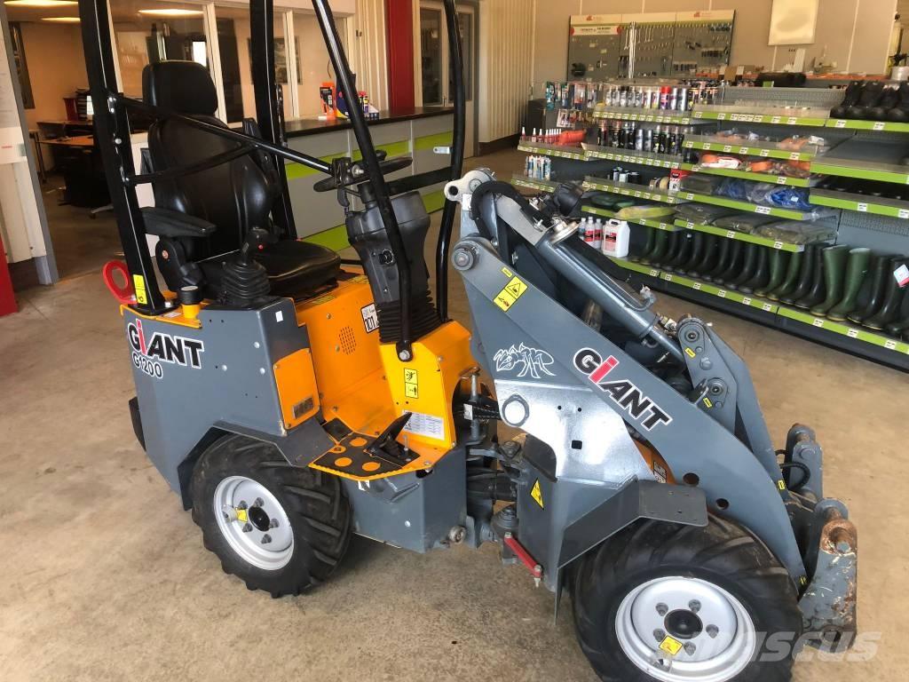 GiANT G 1200 Φορτωτές πολλαπλών χρήσεων
