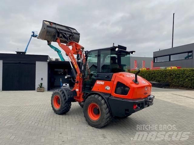 Kubota R 090 Φορτωτές με λάστιχα (Τροχοφόροι)