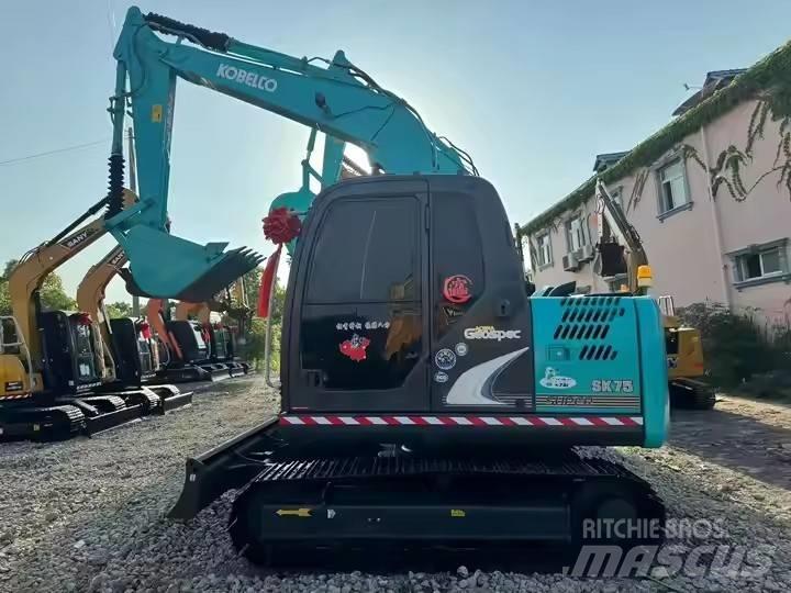 Kobelco SK 75 Εκσκαφείς με ερπύστριες