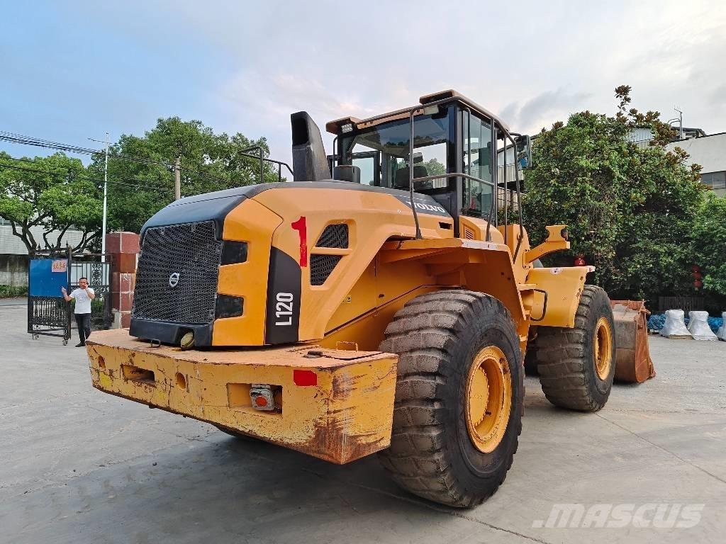 Volvo L 120 Φορτωτές με λάστιχα (Τροχοφόροι)