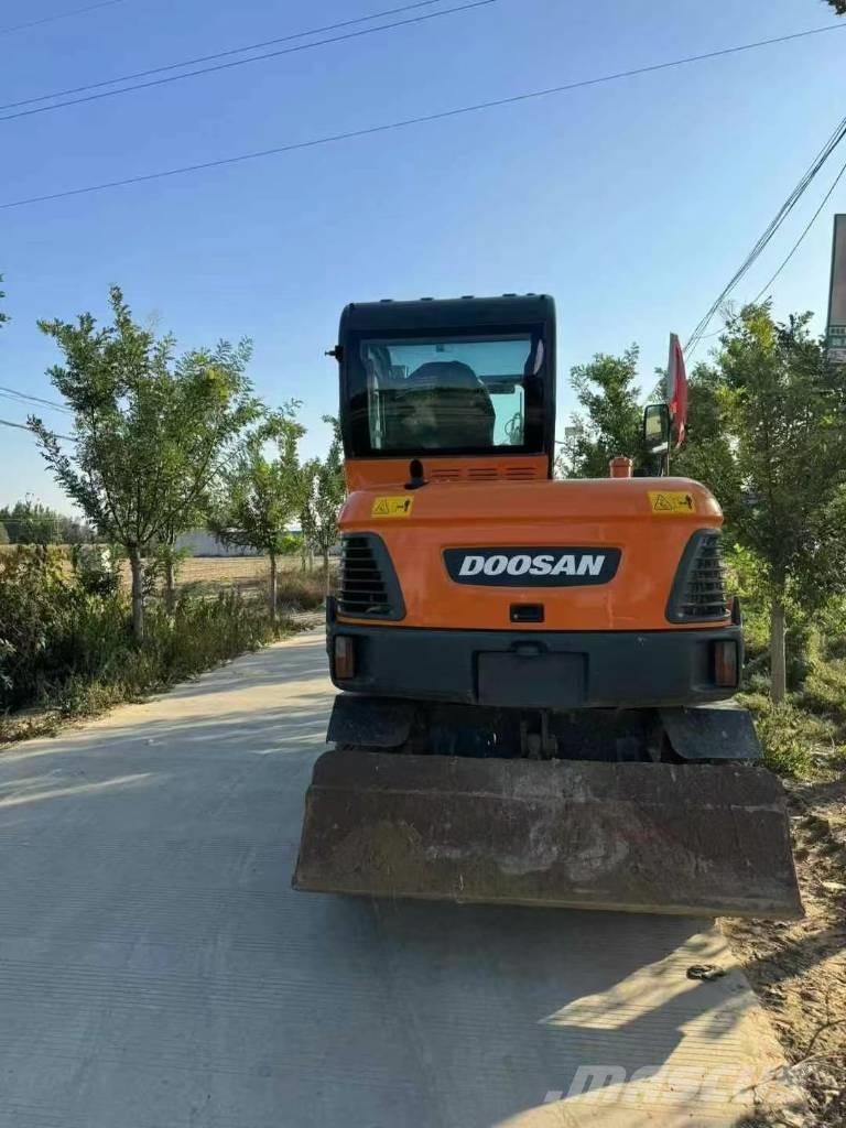 Doosan DX 60 Εκσκαφάκι (διαβολάκι) < 7t