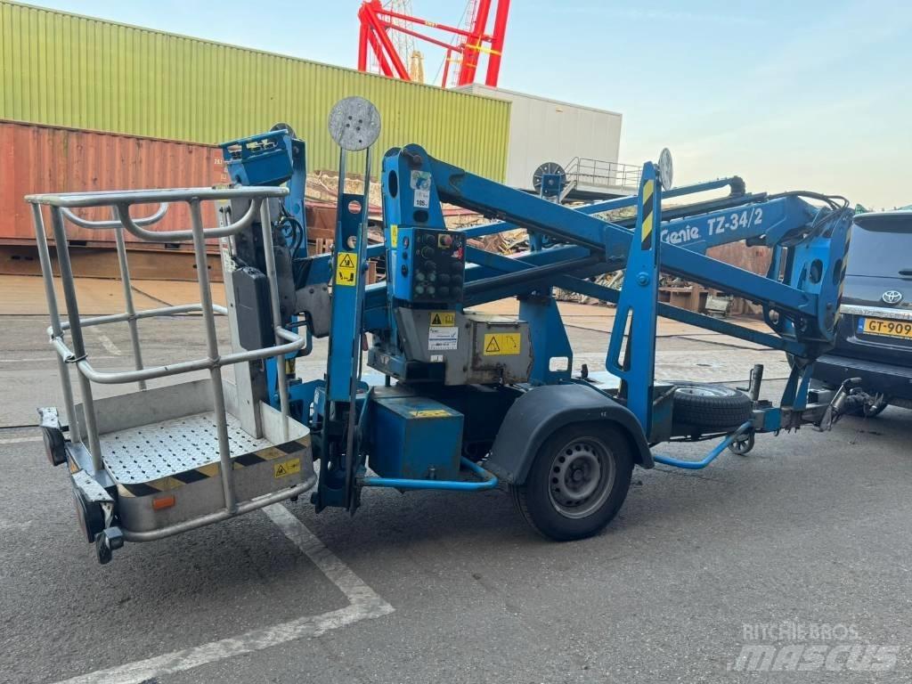 Genie TZ 34/20 Εναέριες πλατφόρμες τοποθετημένες σε ρυμούλκα