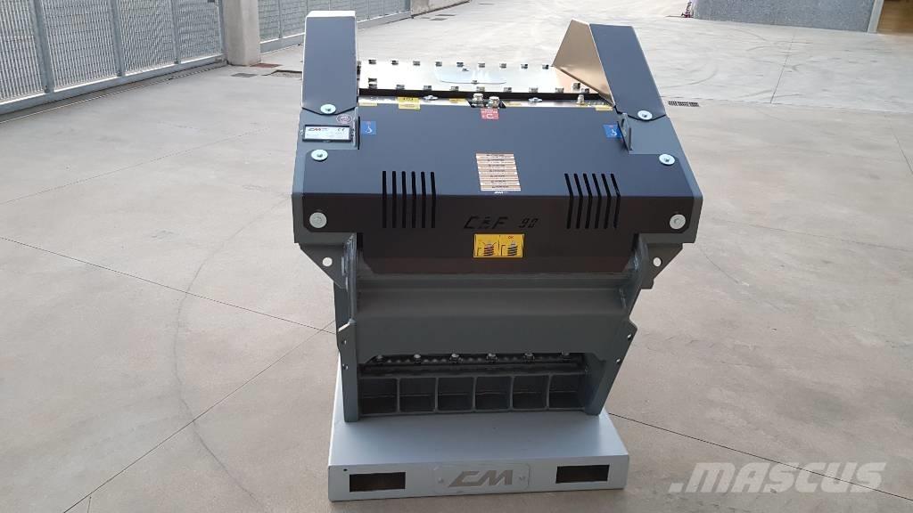 CM CBF 90 Κουβάς σπαστήρας