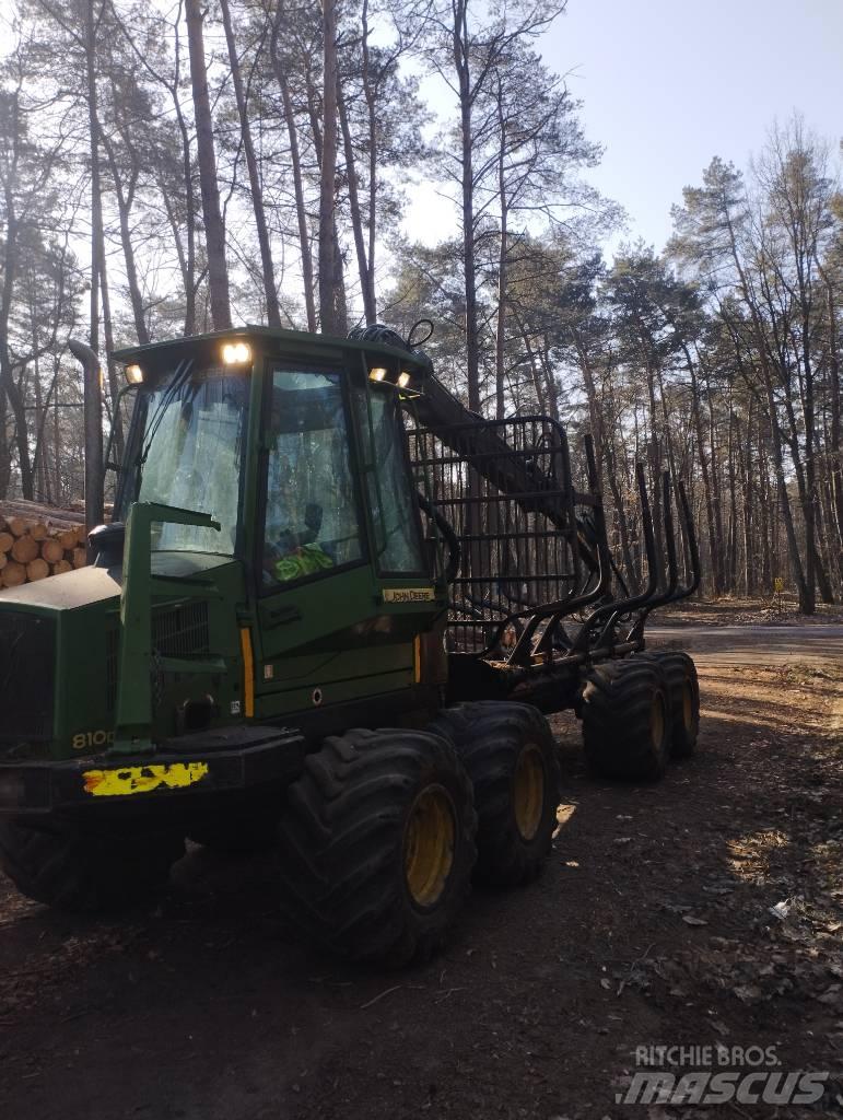 John Deere 810D Μεταφορείς ξυλείας