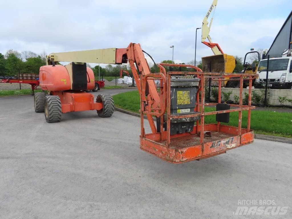 JLG 800 AJ Ανυψωτήρες με αρθρωτό βραχίονα