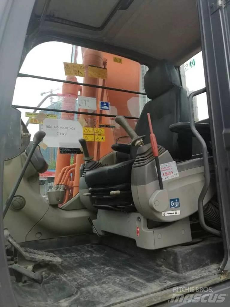 Hitachi zx200 Εκσκαφείς με ερπύστριες