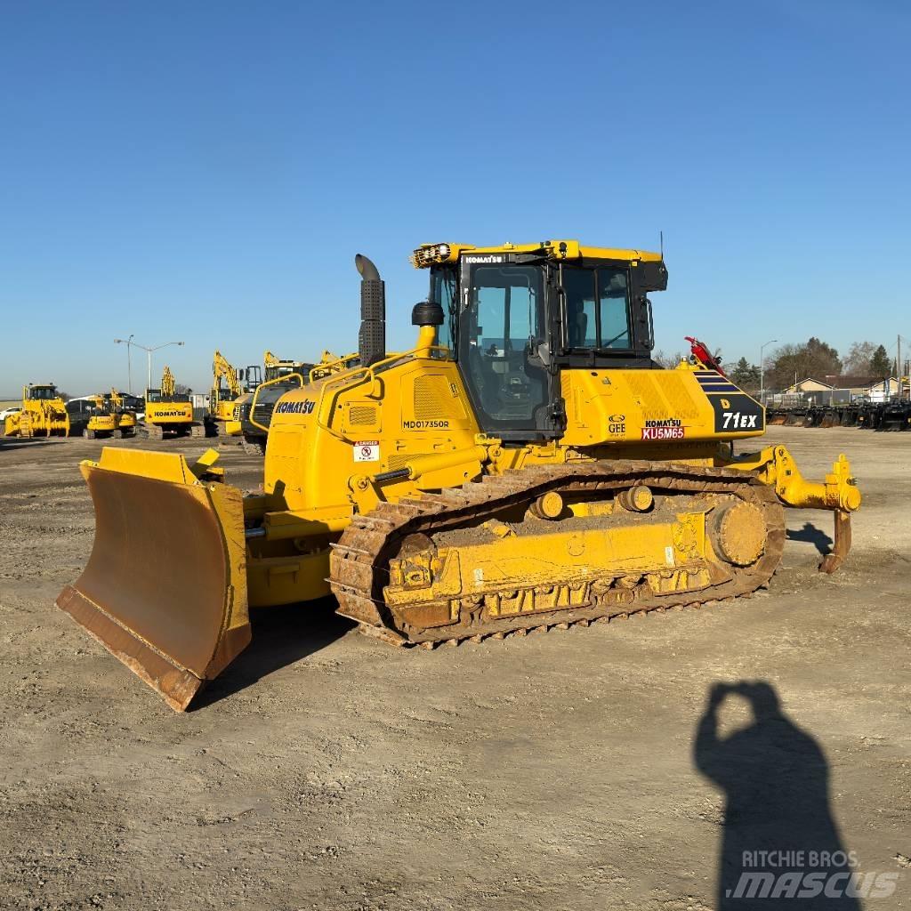 Komatsu D71EX-24 Μπουλντόζες με ερπύστριες