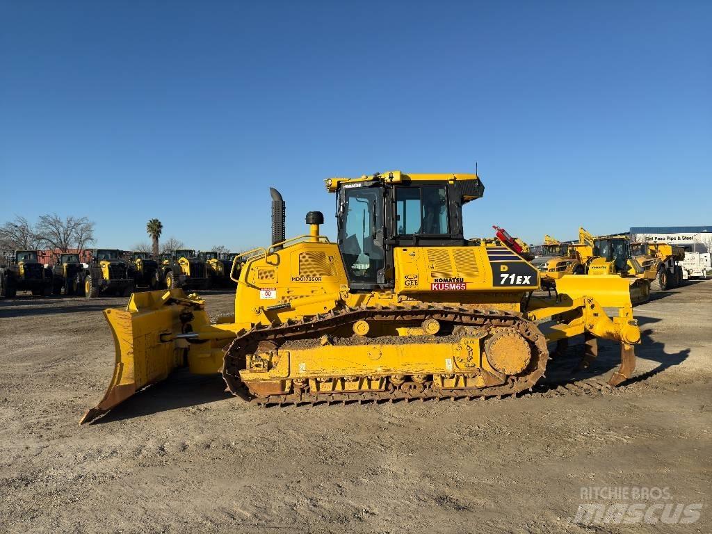 Komatsu D71EX-24 Μπουλντόζες με ερπύστριες