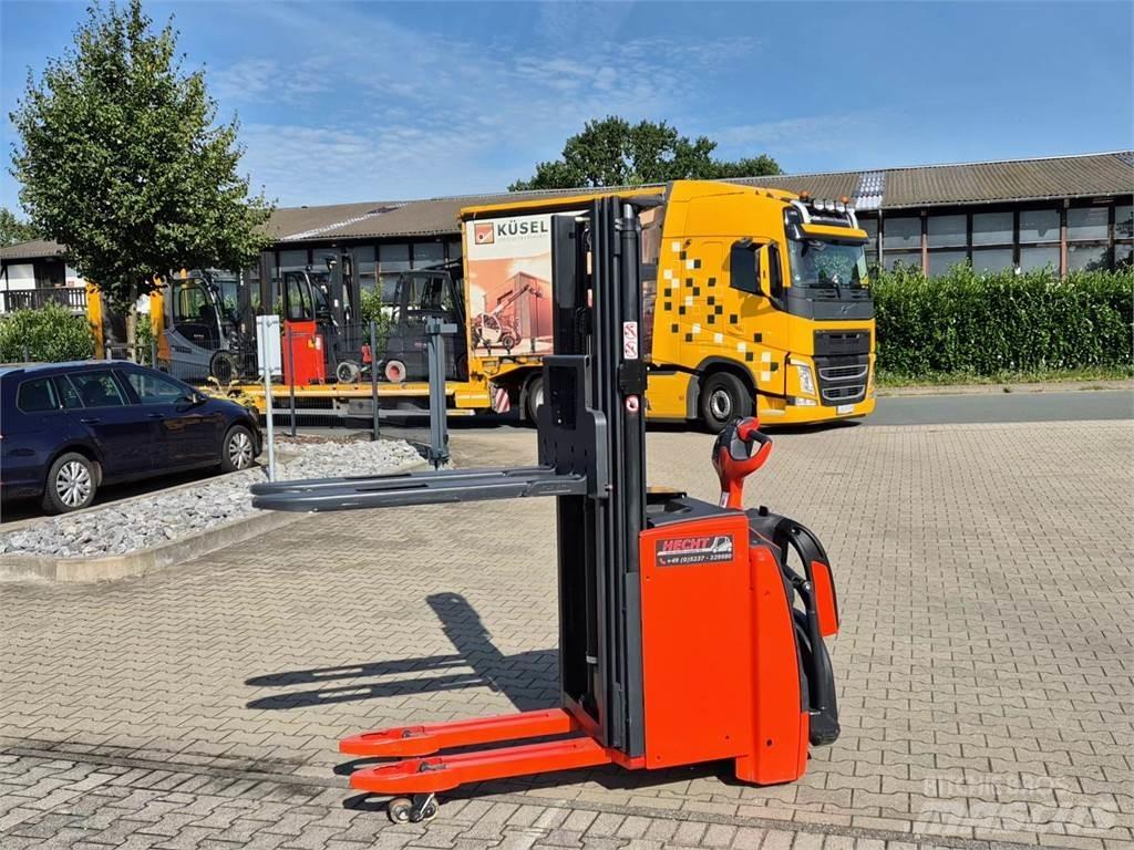 Linde L16APi Παλετοφόρα πεζού χειριστή με ιστό