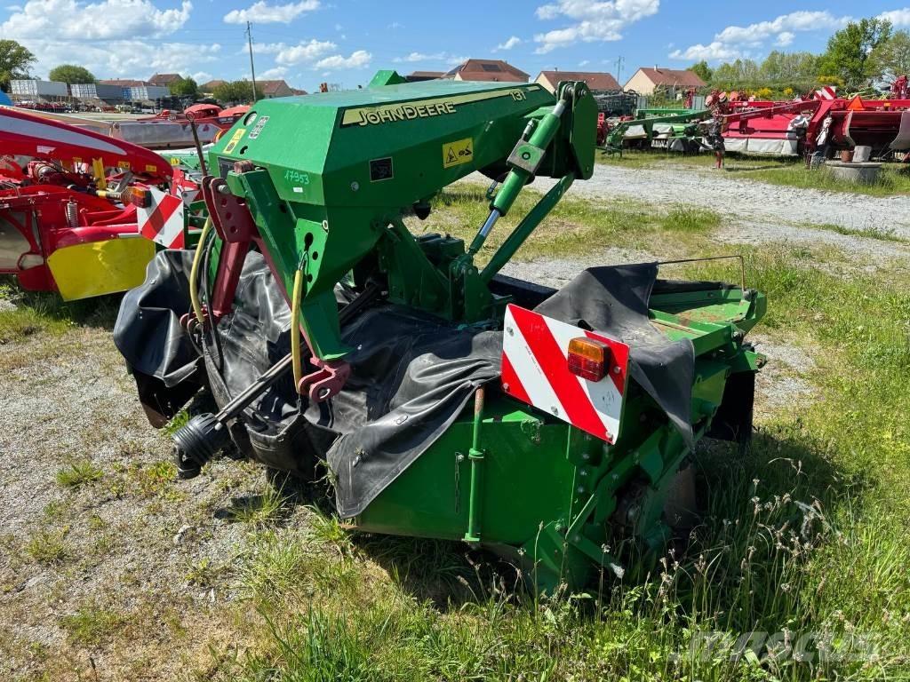John Deere 131 Χορτοκοπτικά επιβίβασης και έλξης