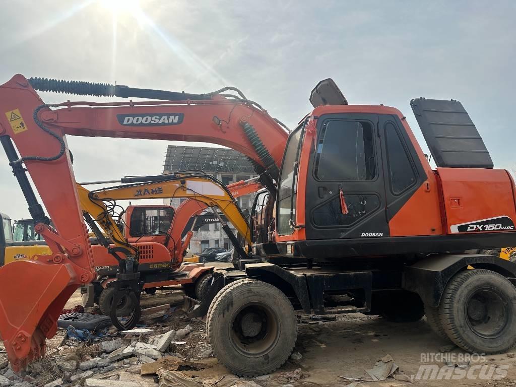 Doosan 150 Εκσκαφείς με τροχούς - λάστιχα