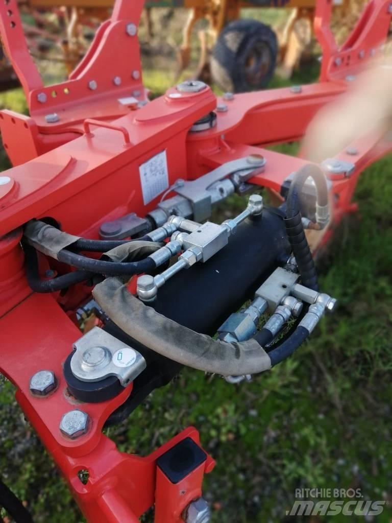 Maschio UNICO M 4+1 Αναστρεφόμενα άροτρα