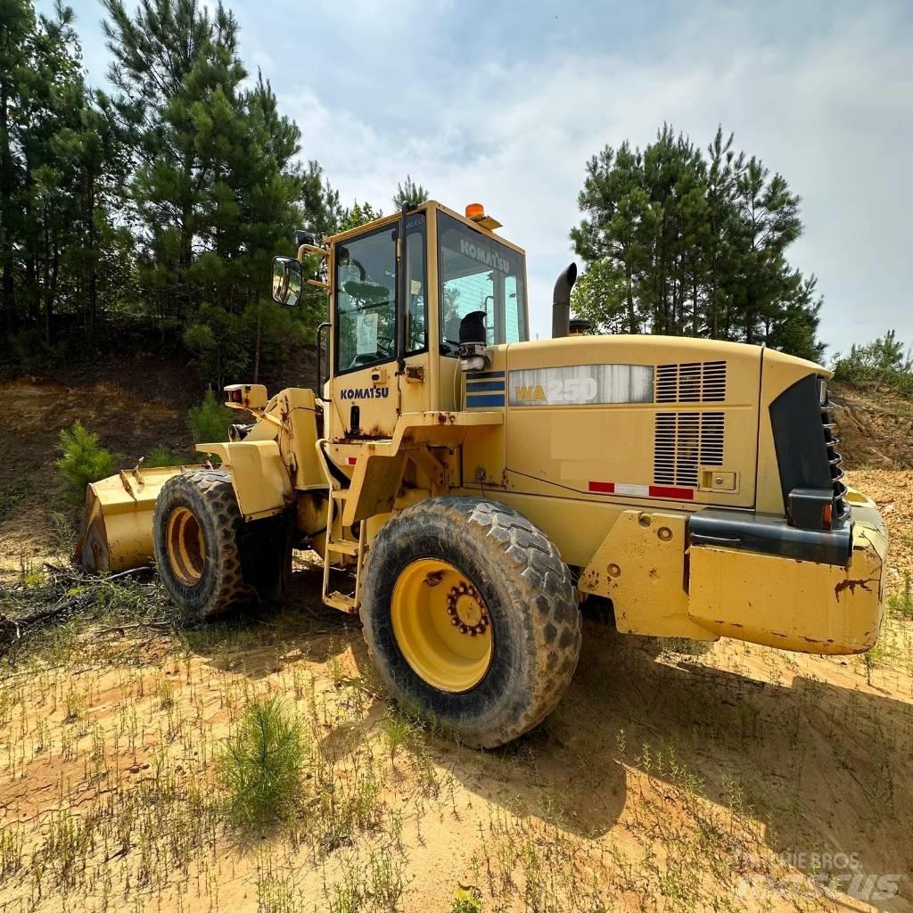 Komatsu WA 250 L-5 Φορτωτές με λάστιχα (Τροχοφόροι)