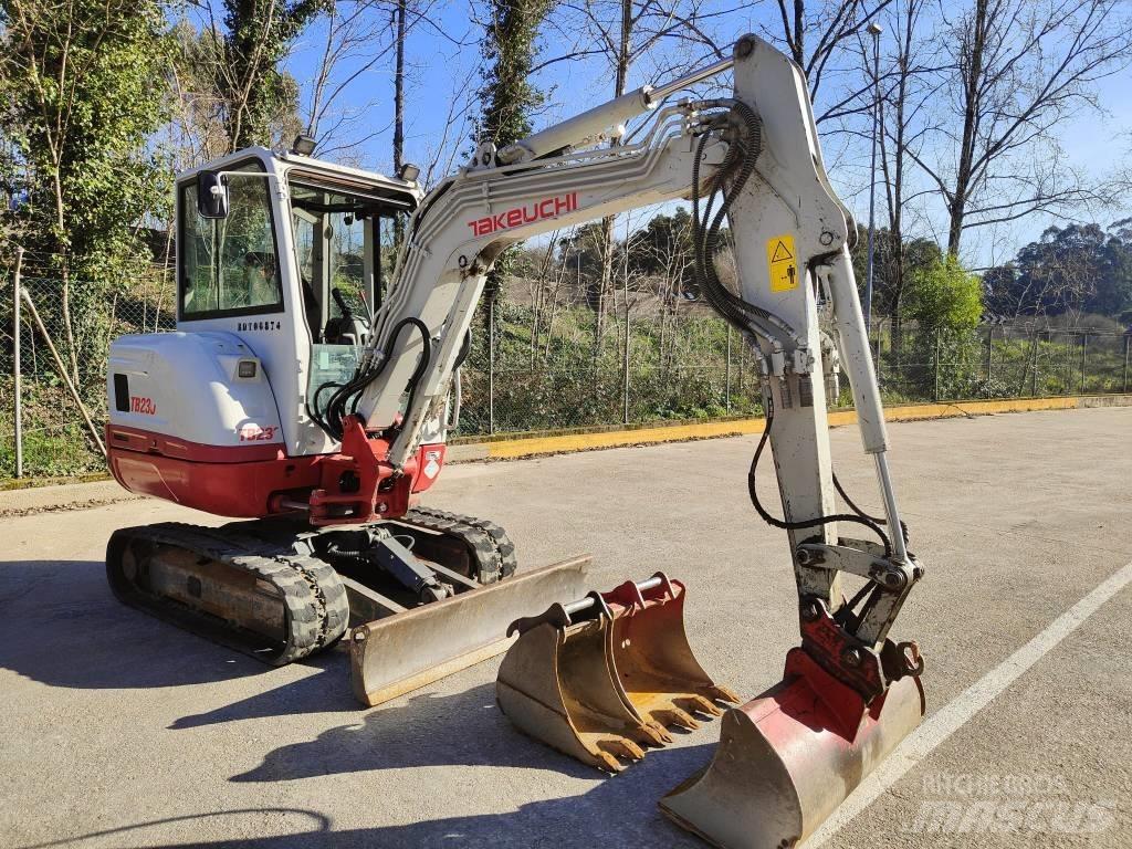 Takeuchi TB 230 Εκσκαφάκι (διαβολάκι) < 7t