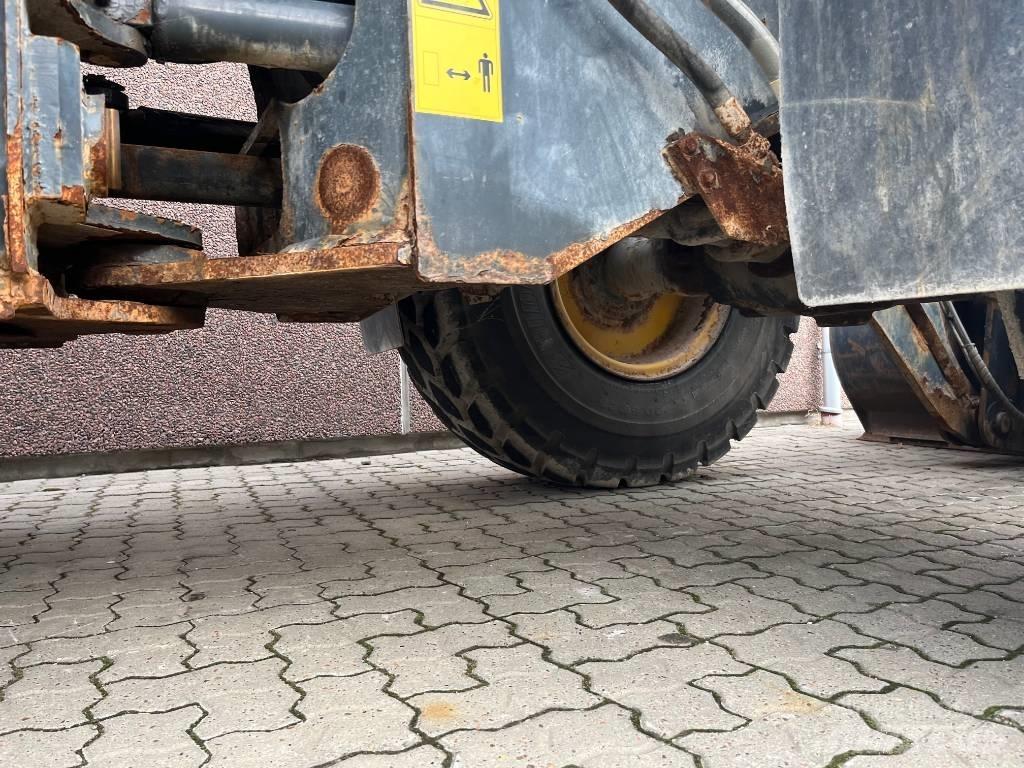 Komatsu WA 250 PZ-5 Φορτωτές με λάστιχα (Τροχοφόροι)
